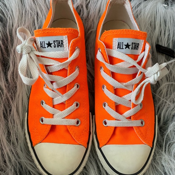 neon orange converse low tops